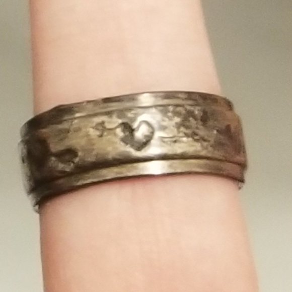 charming signed Schlang Co vtg silver ring w arrows through hearts - Picture 3 of 12